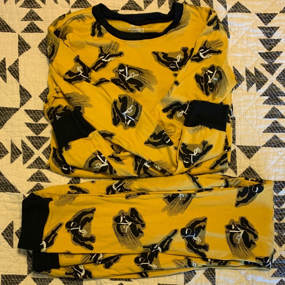 Carter's Black and Yellow Frog Pajama Set